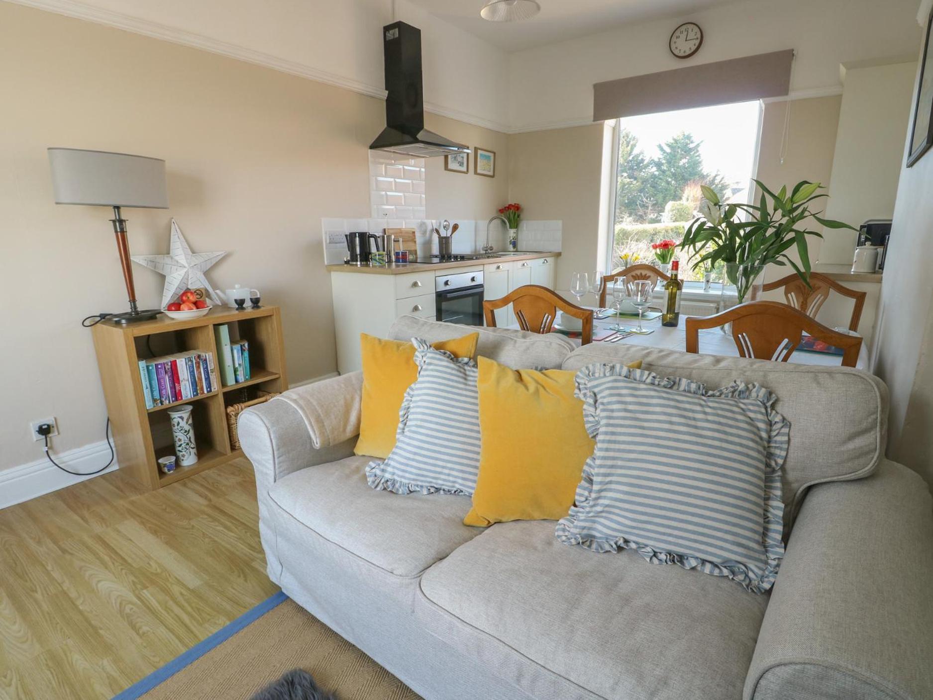 Rhos Retreat No 7 Apartment Bagian luar foto